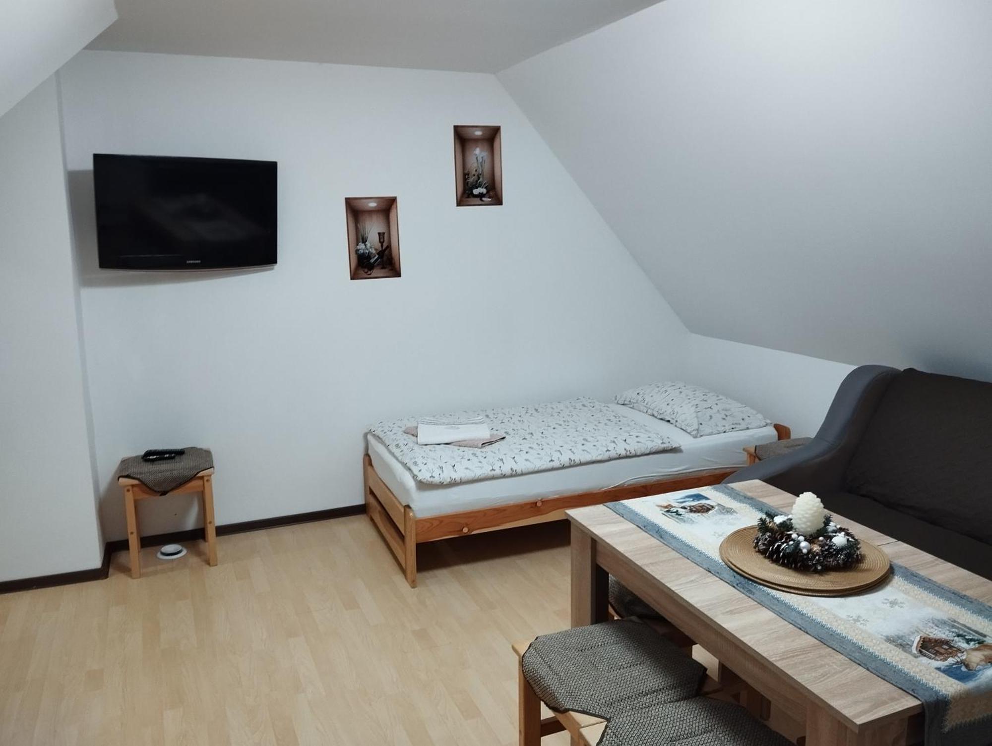 Ubytovani U Nadii Zelezny Brod Esterno foto